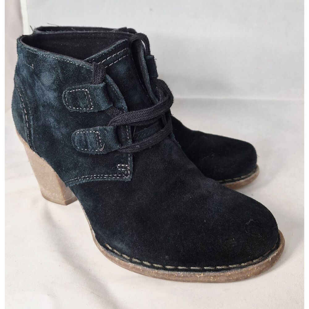 Clarks heel booties